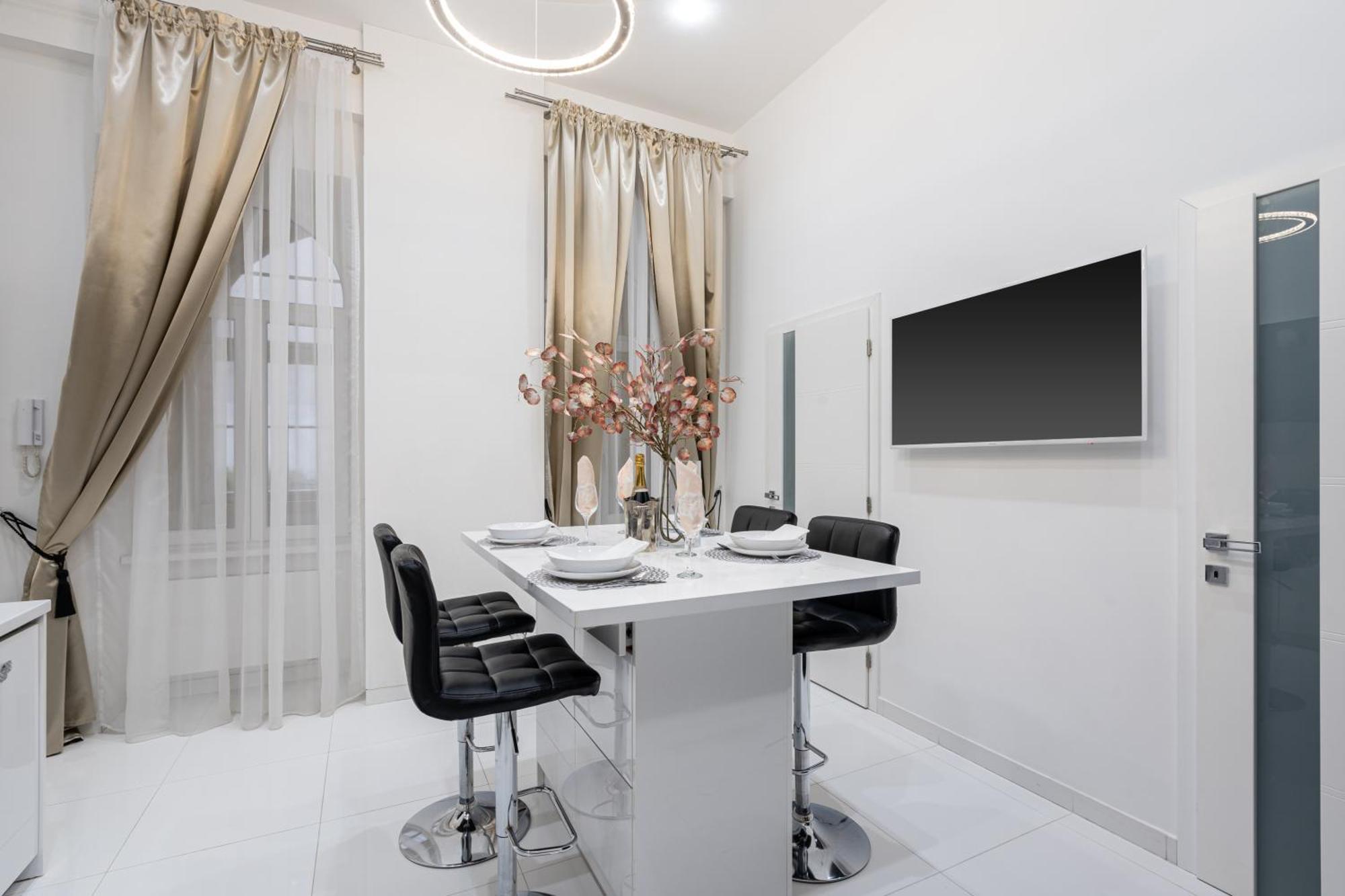 Opera Balkony Luxury Apartment With Free Parking Budapest Exterior foto