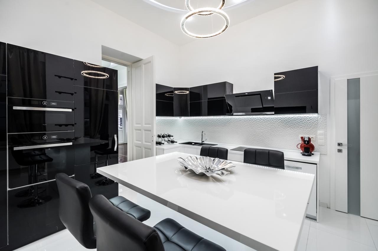 Opera Balkony Luxury Apartment With Free Parking Budapest Exterior foto